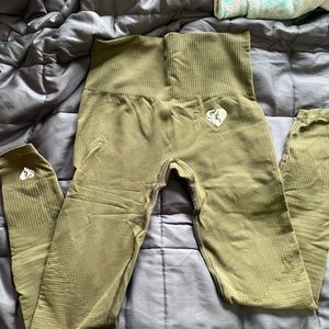 Olive Green Women’s Best Workout Leggings